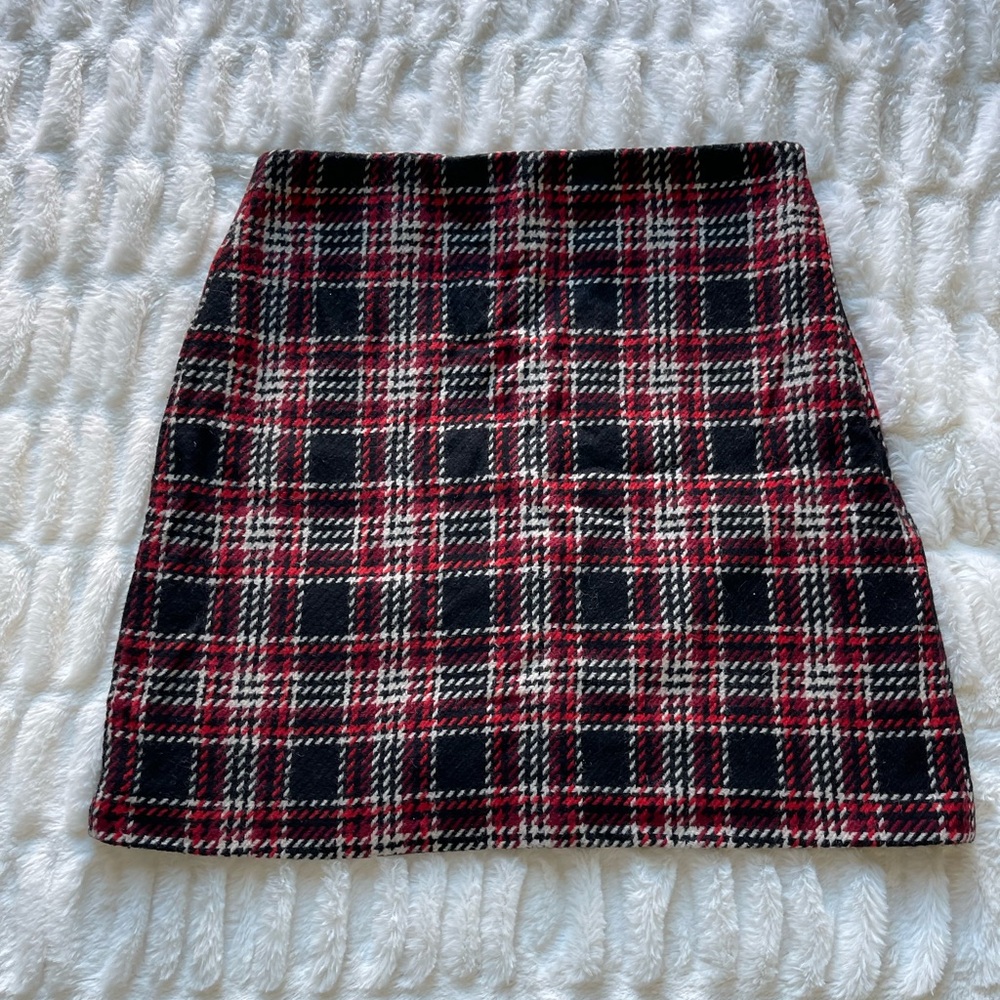 Plaid Skirt - size medium